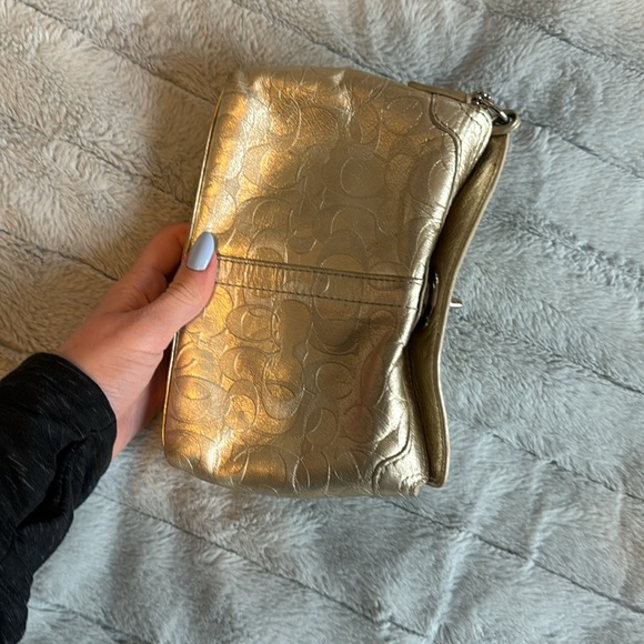Coach Gold tones wristlet - Picture 14 of 14